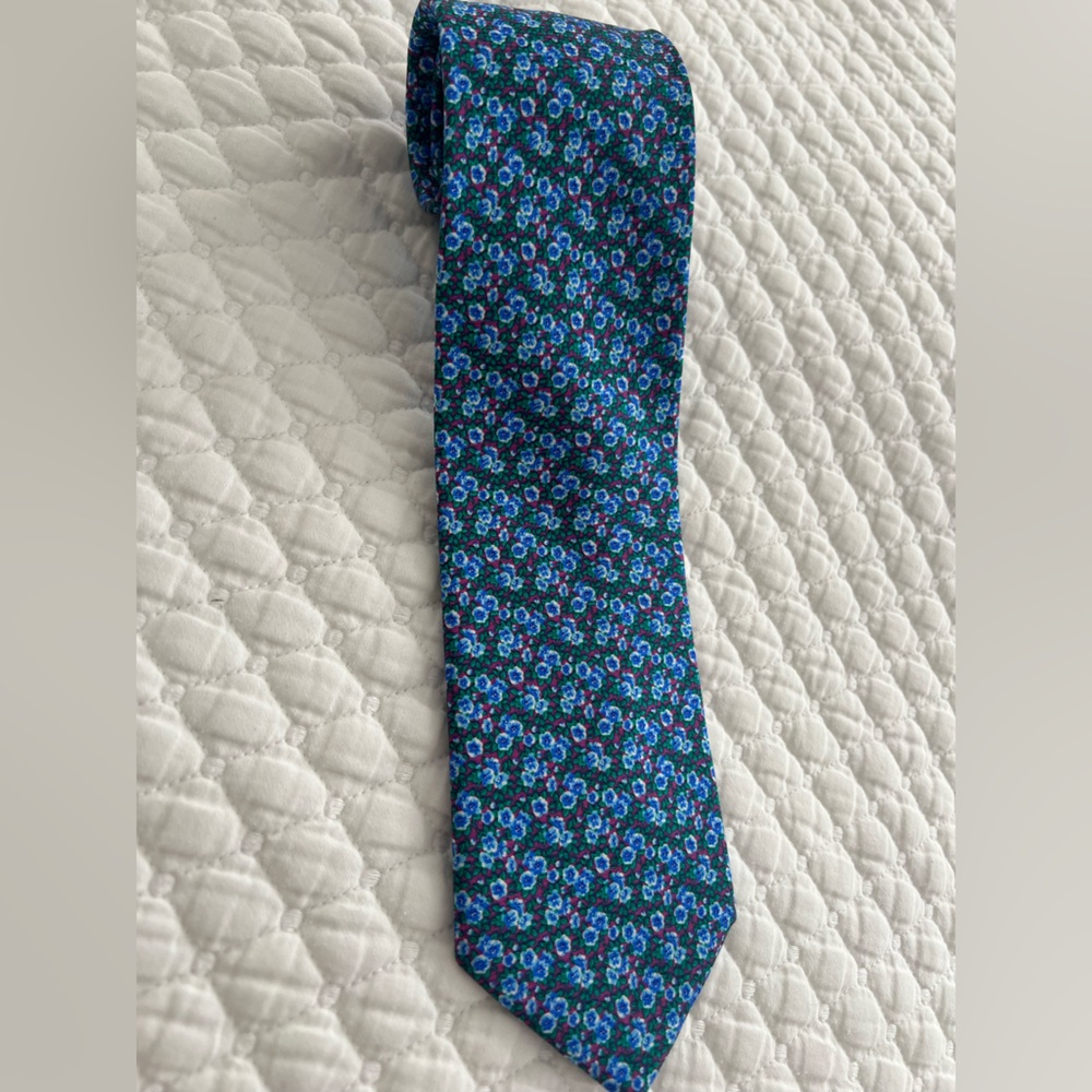 Cape Cod Neckwear Floral 100% Silk Tie